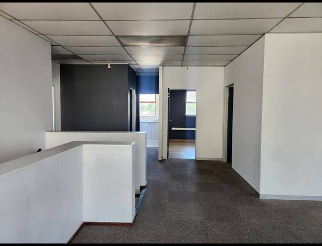 OFFICE PROPERTY TO RENT IN BOSKRUIN